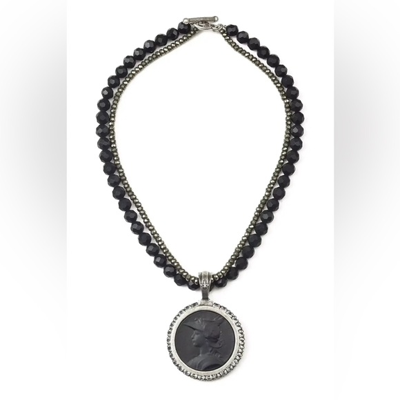 NWOT French Kande Emmanuelle Cameo Necklace - Picture 2 of 4